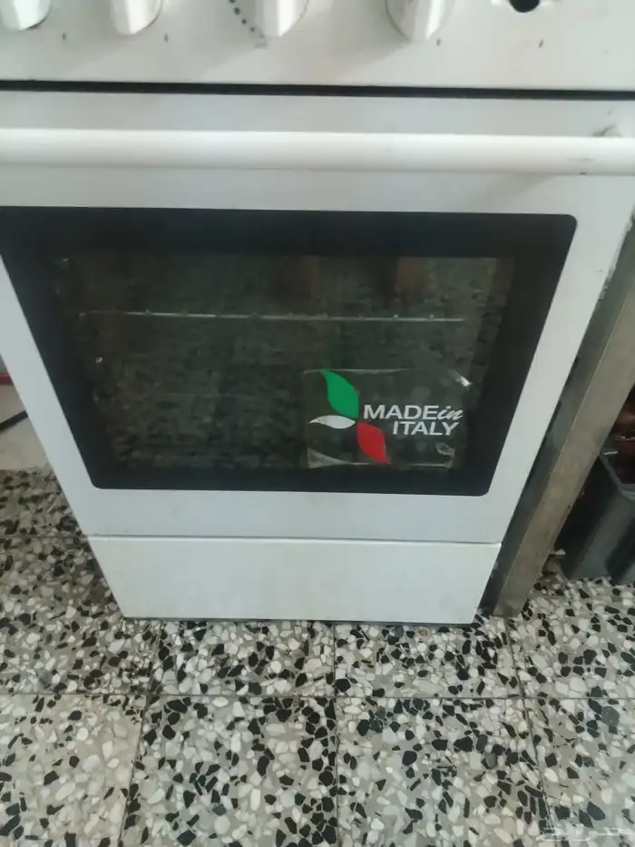 ثلاجه L. G بخار كبيره 600 ريال بخار مافيه شئ 3