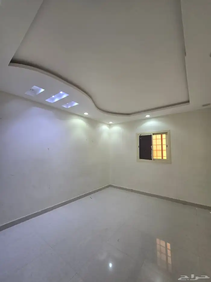 شقه للايجار عزاب 30 الف علي دفعتين 0