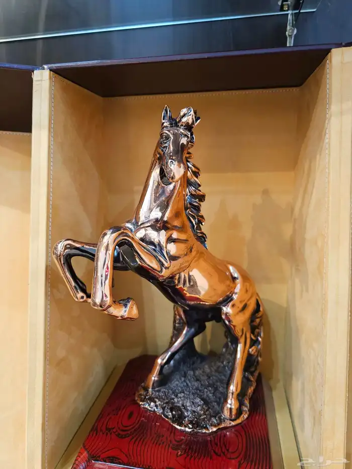 مجسمات_ذهبي هدايا فخمة مجسمات فضي _ مجسمات تراثية 1