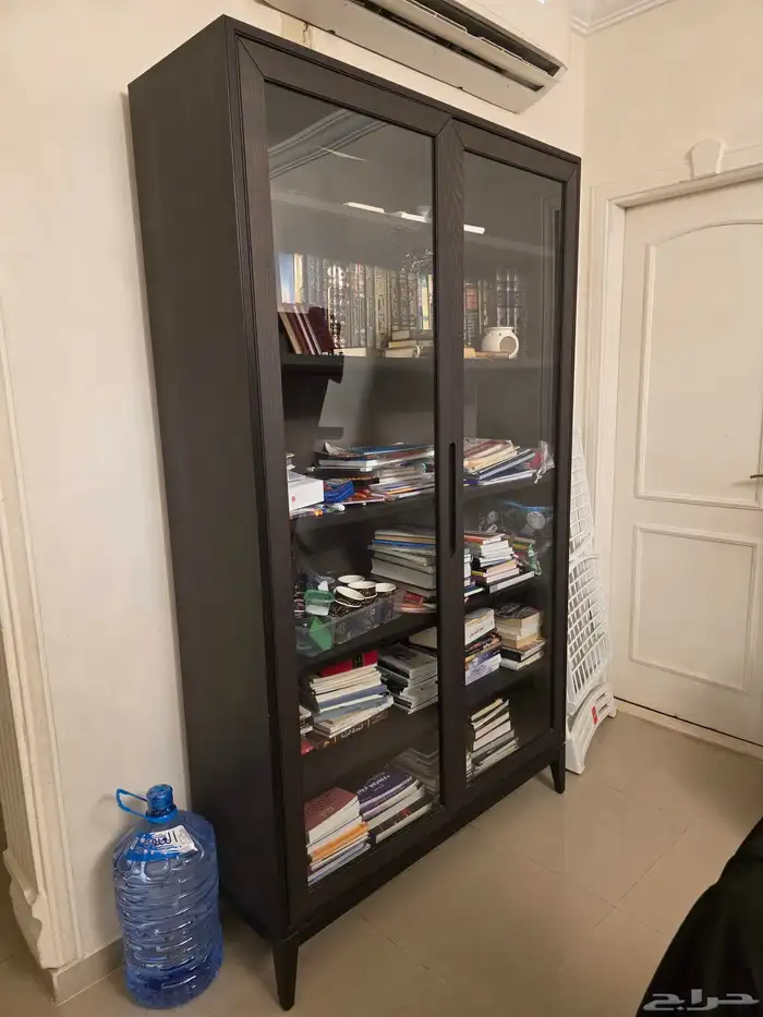 مكتبة بأبواب زجاجية للبيع 0