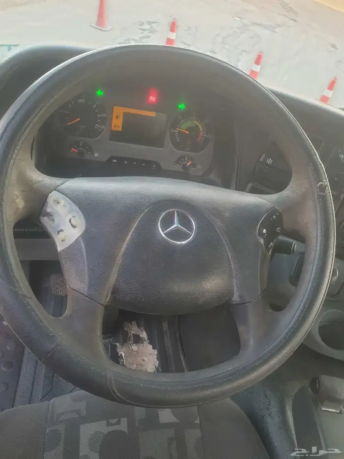 شاحنة مرسيدس موديل 2007 9