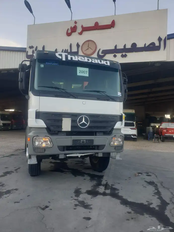 شاحنة مرسيدس موديل 2007 1