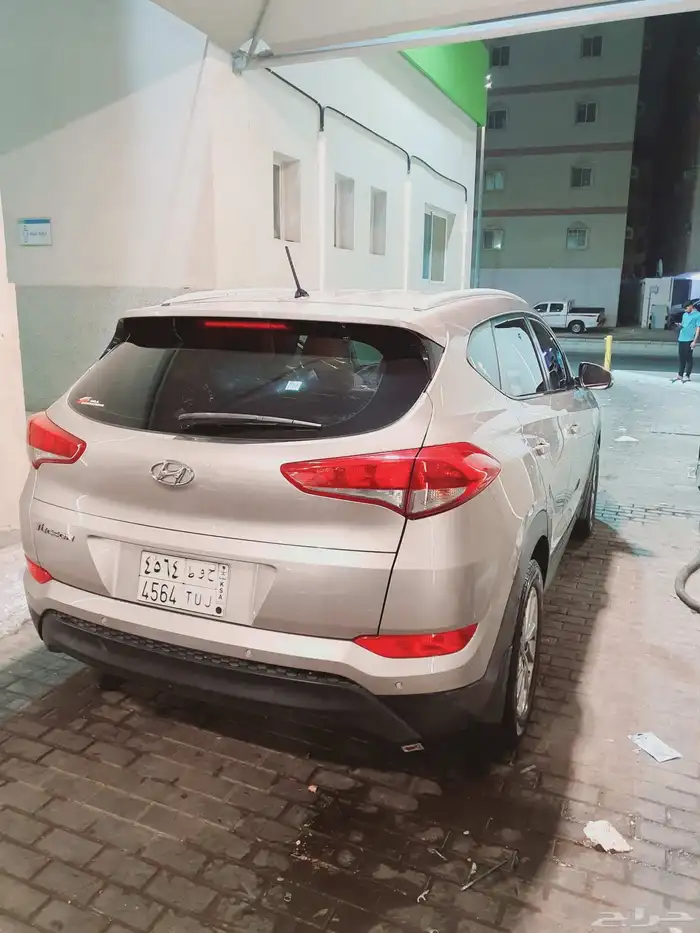 توسان 2016 للبيع مكينه 2000 0