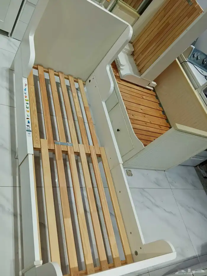 سرير ايكيا مع المرتبه 1