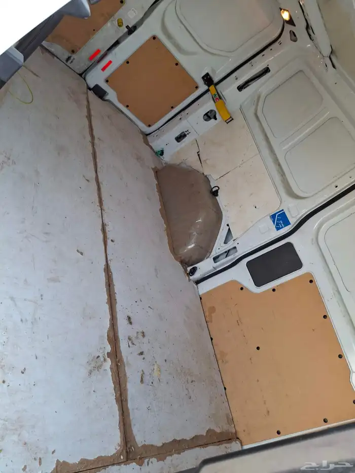 باص فورد المكينه فيها صوت 5