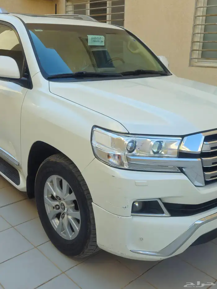 لاندكروزر 2017 GXR 5