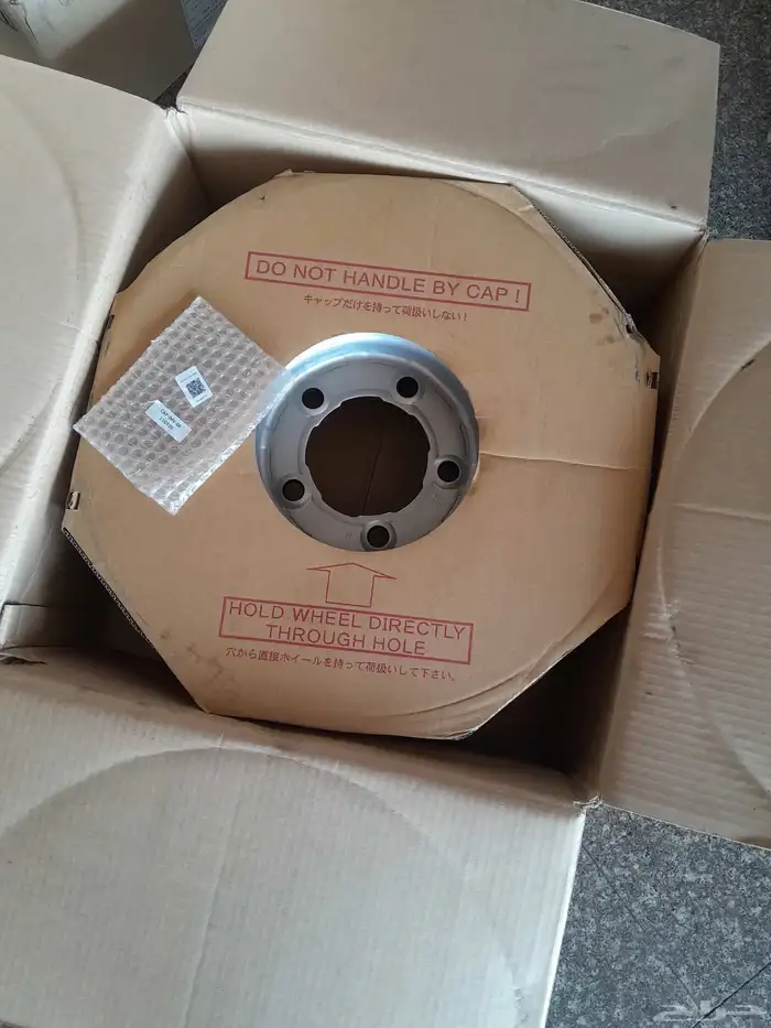 يتوفر لدينا جنوط هلل جيب اصلي وكاله 8