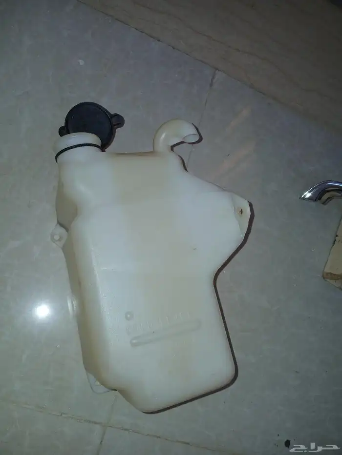 تانك ماء رديتر جمس 80 وقبل اصلي مستخدم. 0