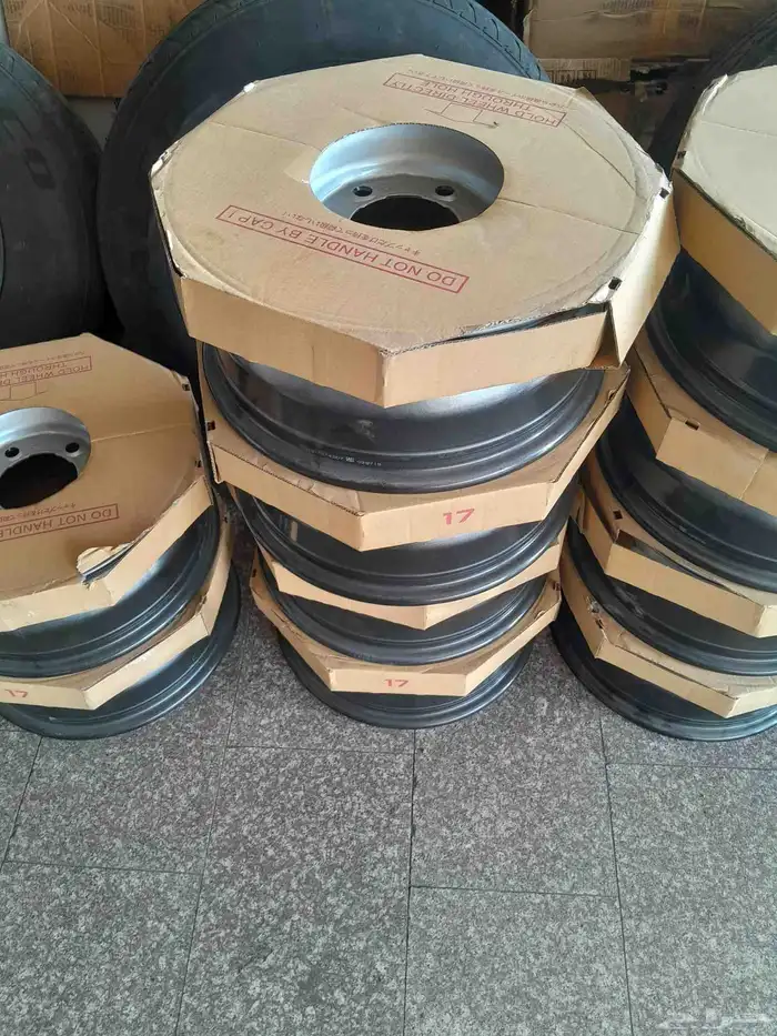 يتوفر لدينا جنوط هلل جيب اصلي وكاله 7