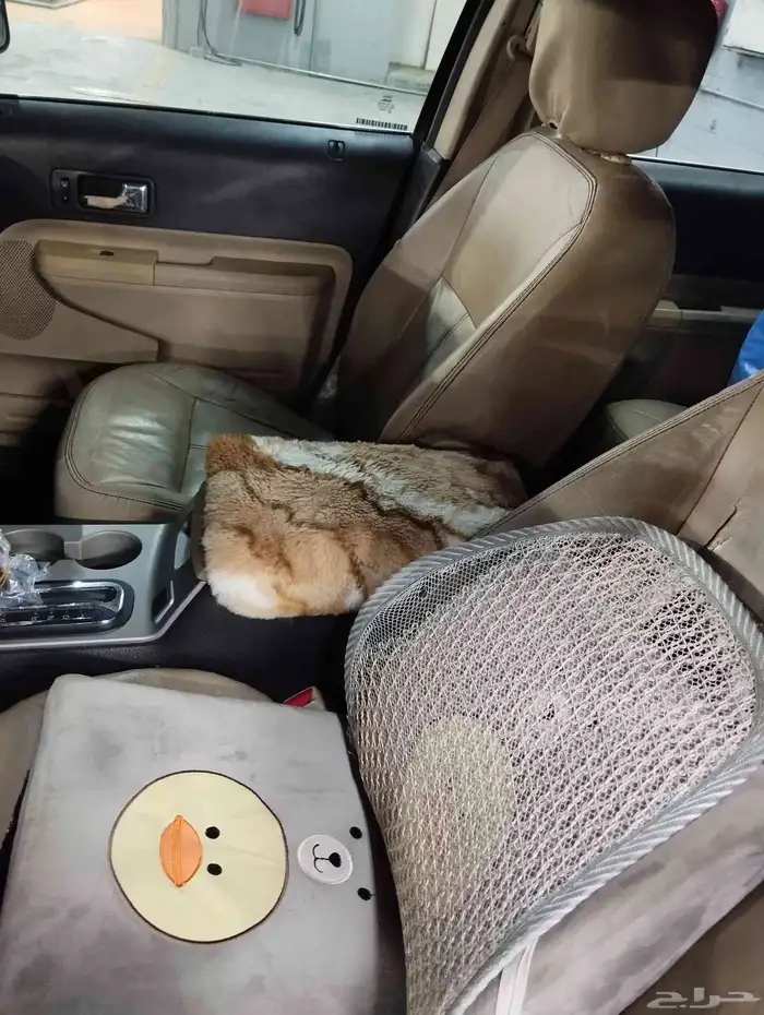 فورد ايدج 2010 فئة ليمتد مستعملة. فل كامل قير أوتوماتيك. بنز 16