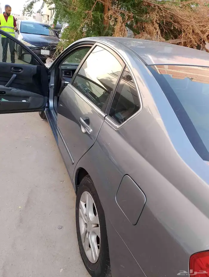 رينو سافران 2011 3