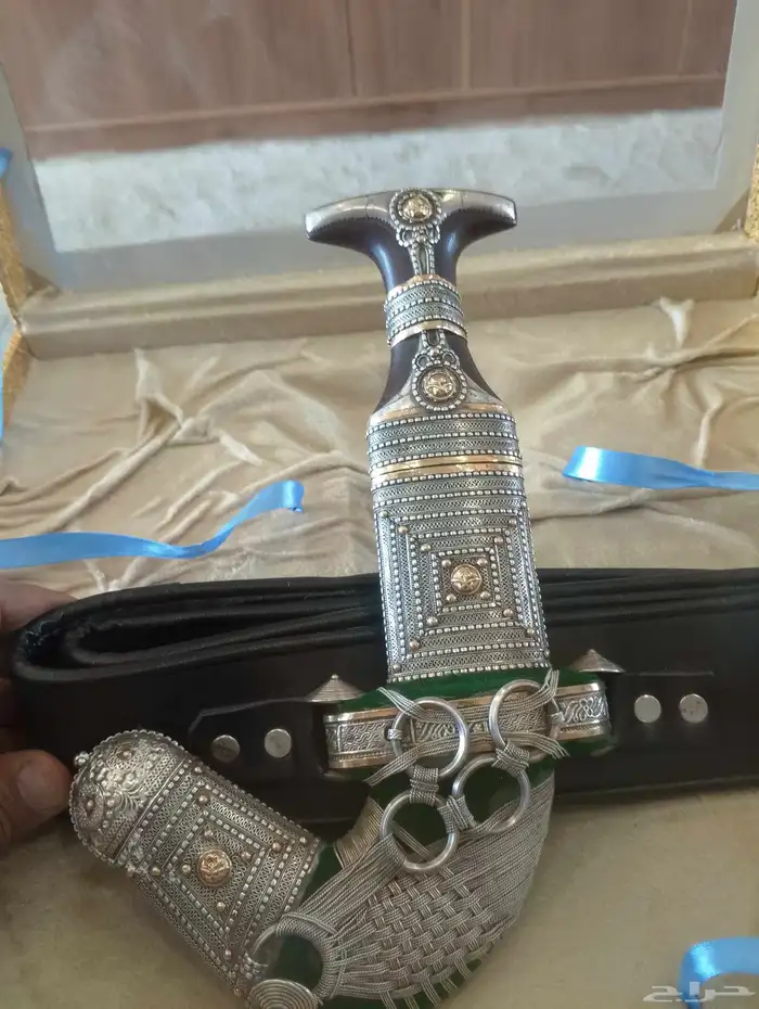 خنجر فضه مطعم بذهب 0