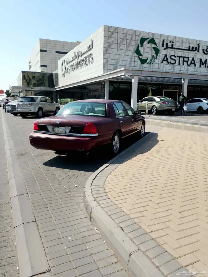 فورد فيكتوريا 11 نضيف للبيع تشليح 1