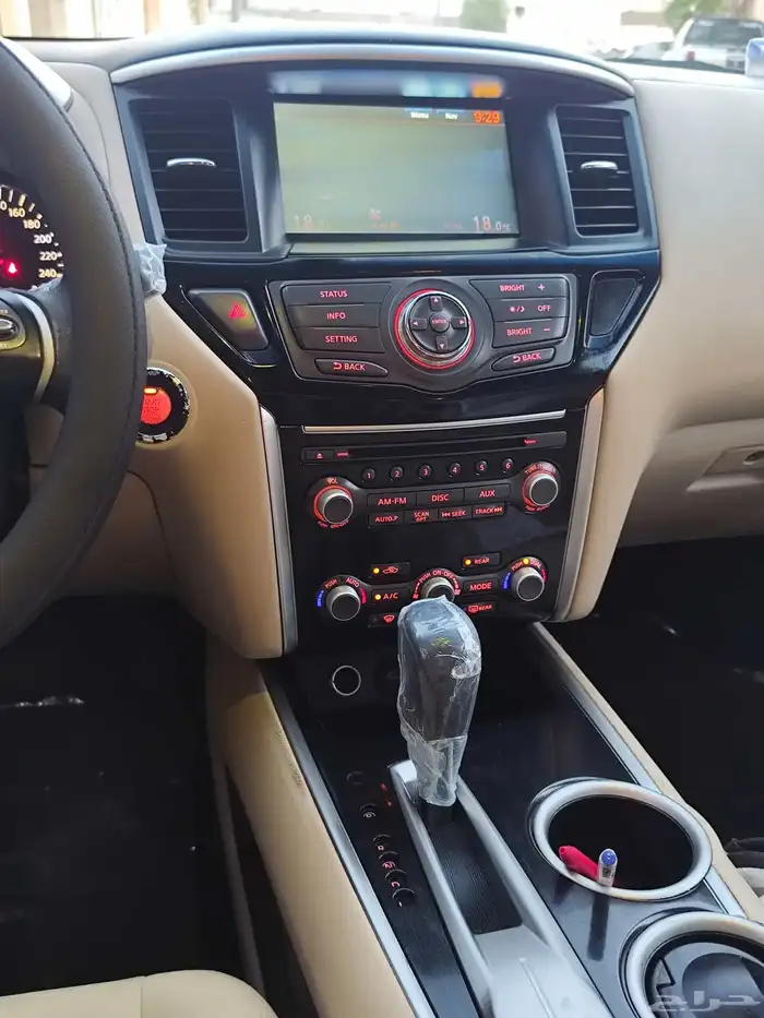 للبيع نيسان باثفيندر 2016 بحاله ممتازة بالهفوف 40