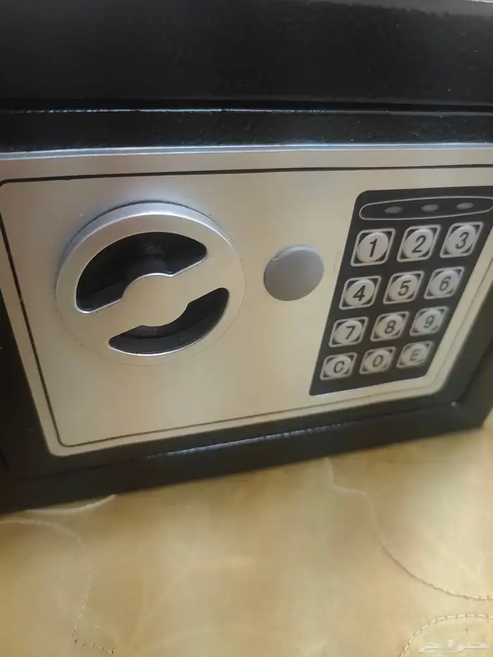 خزنه للبيع 1