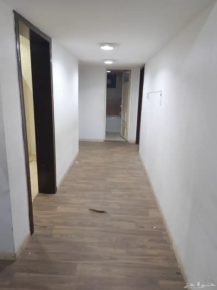 للايجار شقه عوائل ارضيه حي بدر 3غرف وصاله 18 الف دوفعات 8