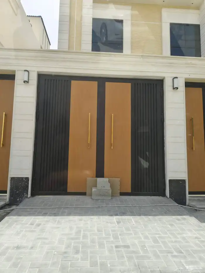 حديد ابواب كلادينج  ليزر  حديد  المنيوم 6