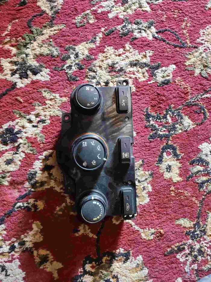 سويتش مكيف كيا سيراتو 2012 غطاء مكينه 1