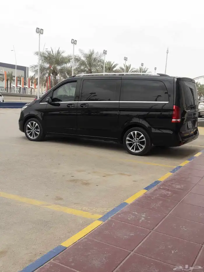 سيارة مرسيدس فان جوال 0