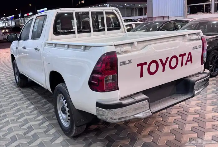 هايلوكس سلق قير عادي ديزل بريمي2025عرض خاص للشركات والمؤسسات 9