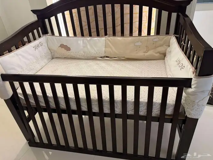 سرير أطفال 0