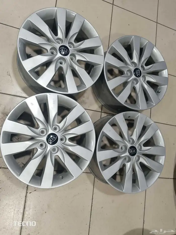 طقم جنوط سيراتو أصلي وكاله مقاس 17 1