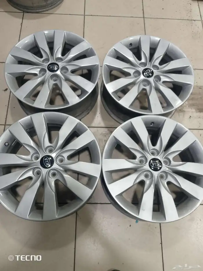 طقم جنوط سيراتو أصلي وكاله مقاس 17 4