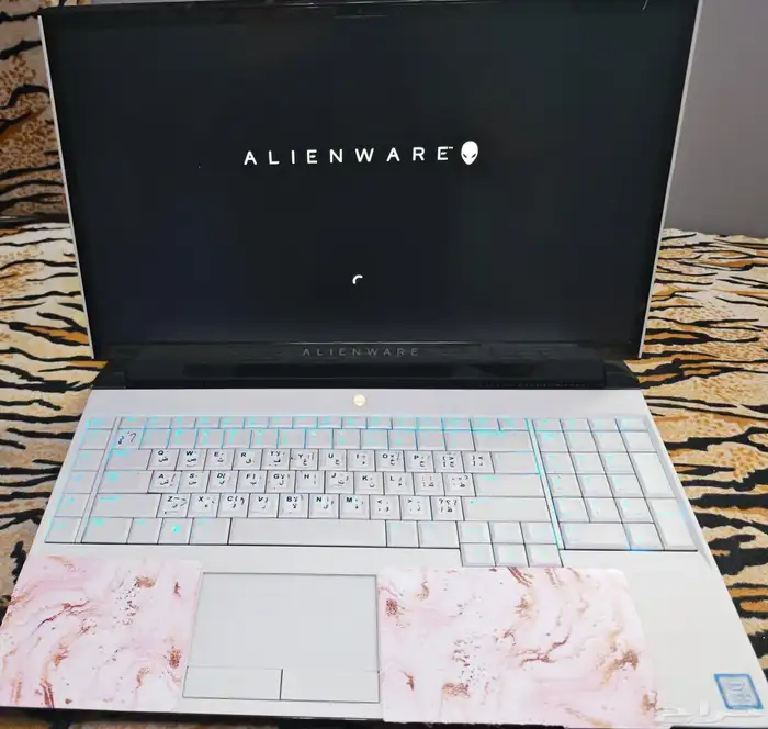 لاب توب ديل مواصفات عاليه بحالة ممتازة 2