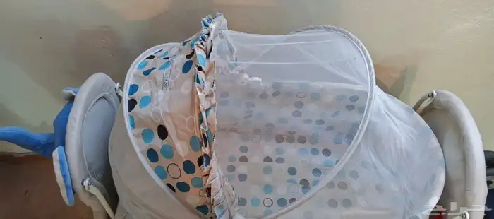 سرير اطفال للبيع استعمال اقل من شهر 5