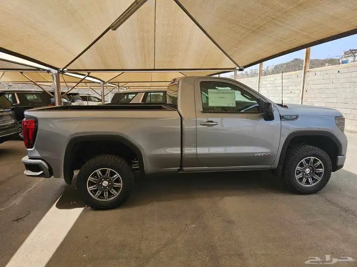 متوفر غطاء حوض سيرا سلفرادو من 2014لين2025 2