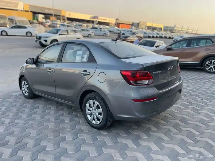 كيا بيجاس ستاندر 2025 3