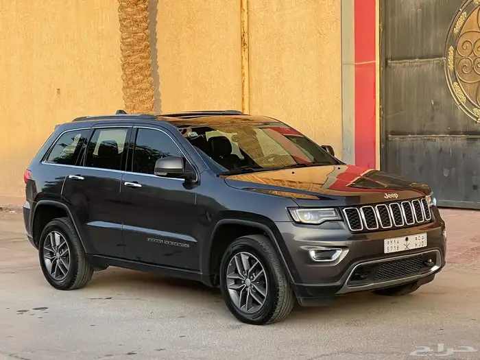 جراند شروكي ليمتد 2017 - 8 سلندر فل كامل 0