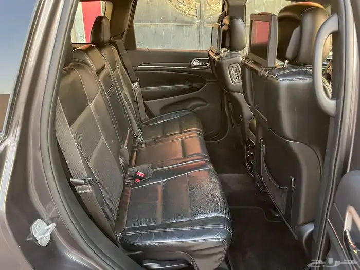 جراند شروكي ليمتد 2017 - 8 سلندر فل كامل 17