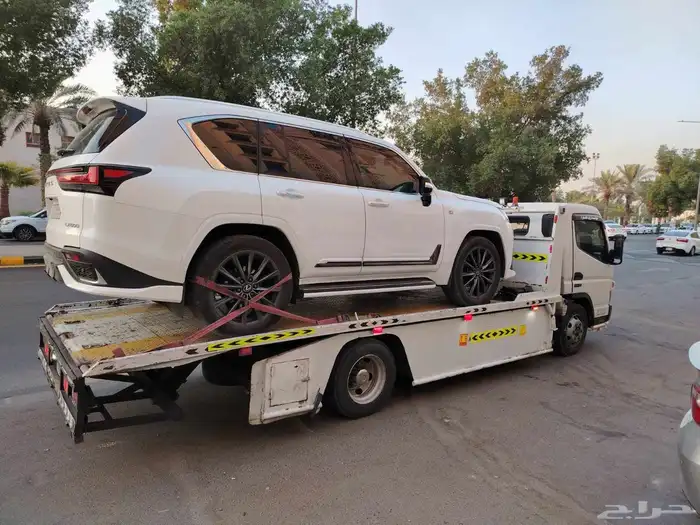 سطحات الإمارات للنقل السيارات من السعودية إلى الإمارات 1