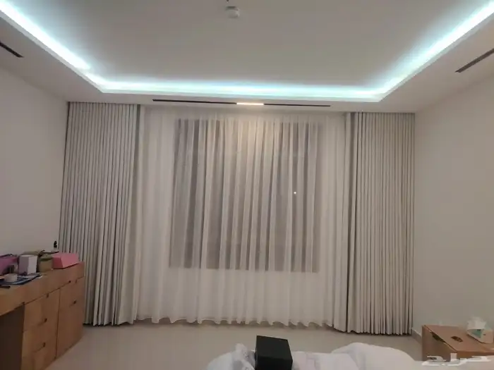 عملائنا الكرام يوجد لدينا احدث الاقمشه لتفصيل الستائر الويف 8