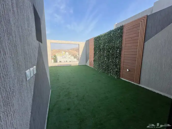 شقه تمليك في حد الحرم من دون عموله 0