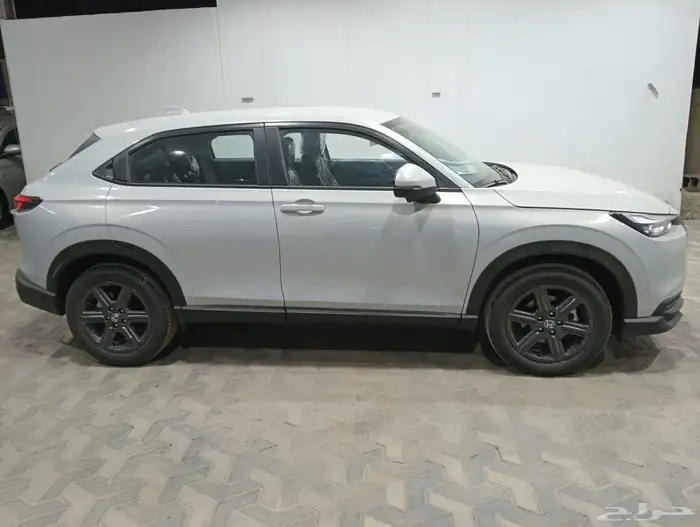 هوندا HRV نص الفل موديل 2025 6