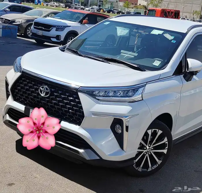 تويوتا فيلوز 2024 فل كامل 2