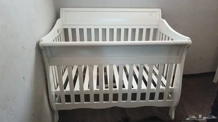 سرير اطفال شبه الجديد قوي جدآ وسليم أخذته ب الف ابيعه ب350 2