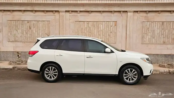 جيب نيسان باثفاندر موديل 2014 0