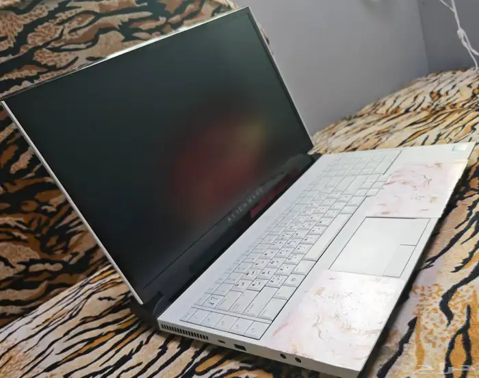 لاب توب ديل مواصفات عاليه بحالة ممتازة 4