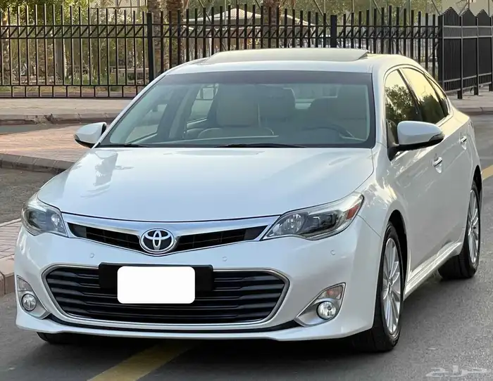 تويوتا افالون 2015Lmit فل سعودي 1