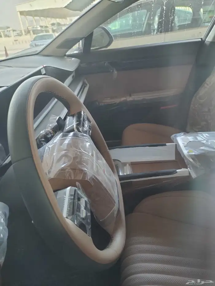 هيونداي ازيرا كالجرافي 2025 6