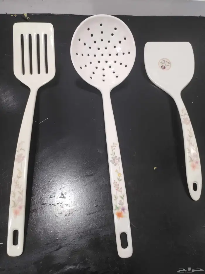 زبديات ميلامين مع غطاء مع صحون صغيره و كبيره 9