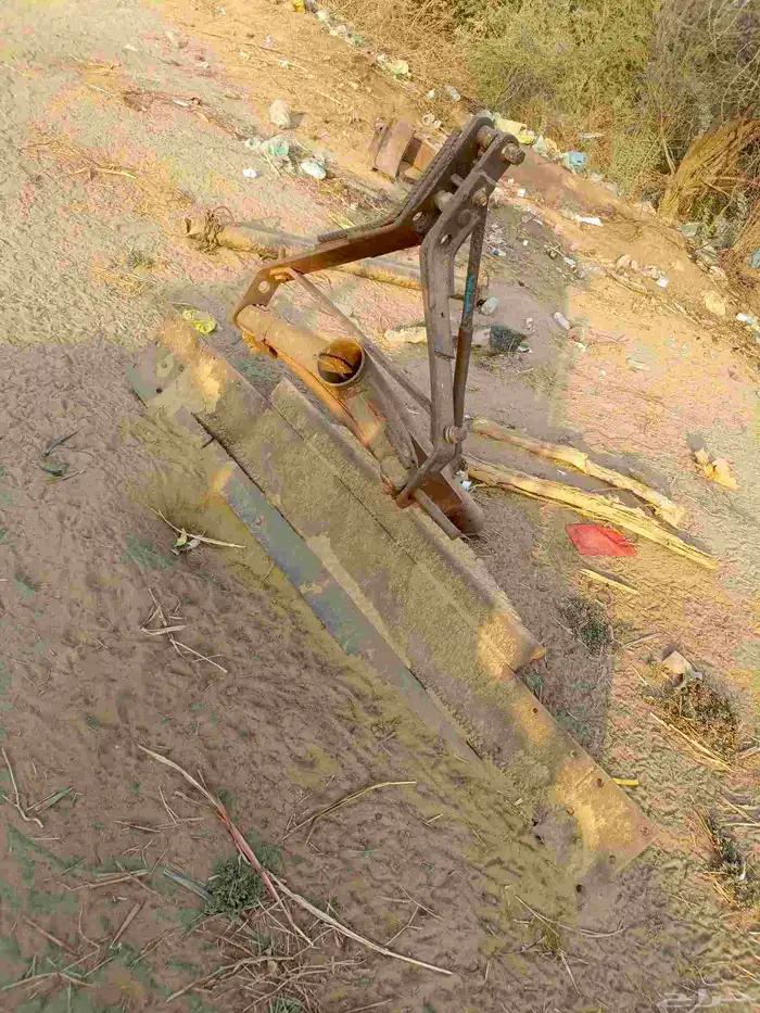 حراثة 390 MASSEY - FERGUSON 2