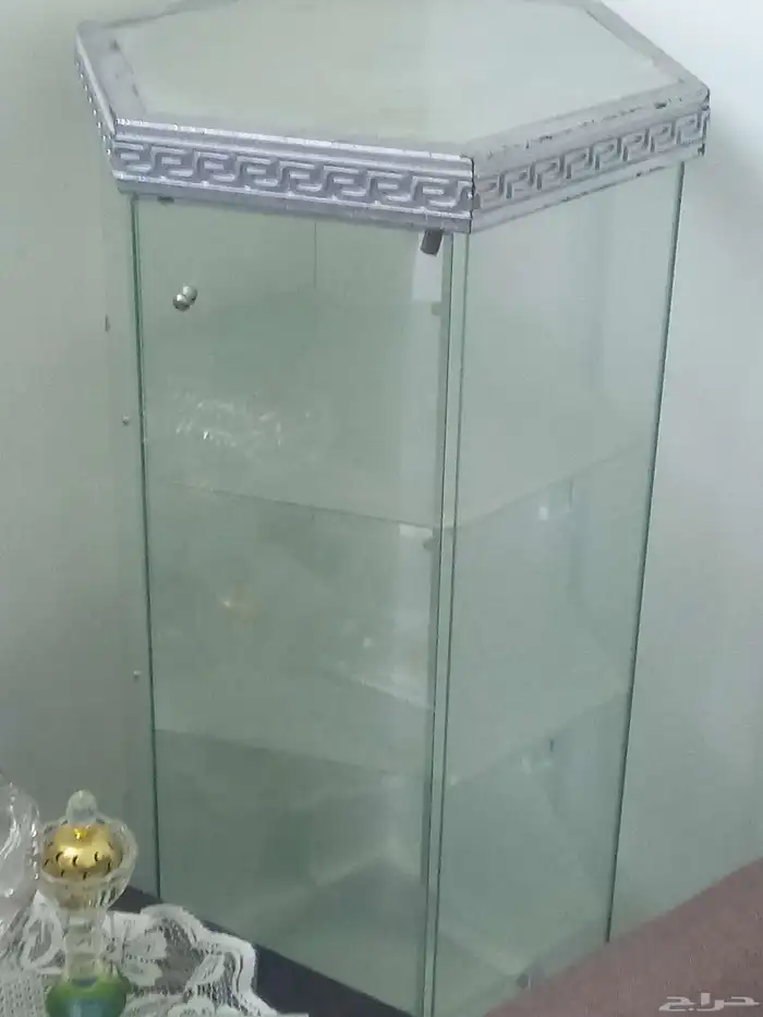 دولاب ملكة قزاز 1