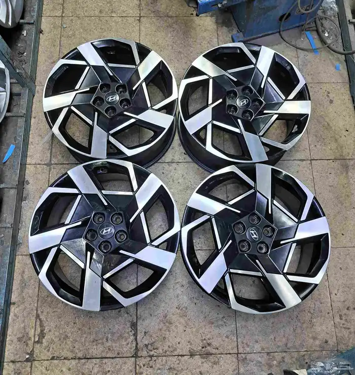 جنوط هونداي سنتافي مقاس20 موديل 2023 اصليه وكاله 3