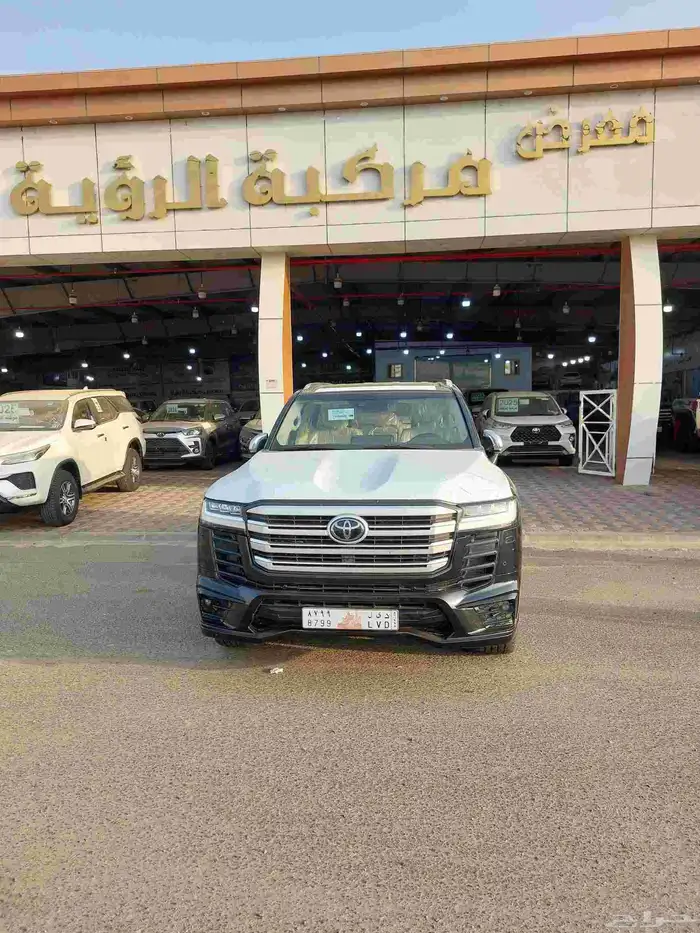 تويوتا لاندكروزر VXS اسود 2022 ممشي 83الف 0