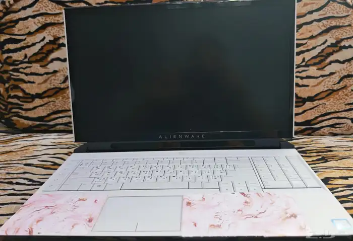 لاب توب ديل مواصفات عاليه بحالة ممتازة 5