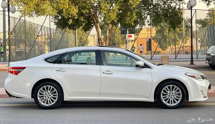 تويوتا افالون 2015Lmit فل سعودي 9